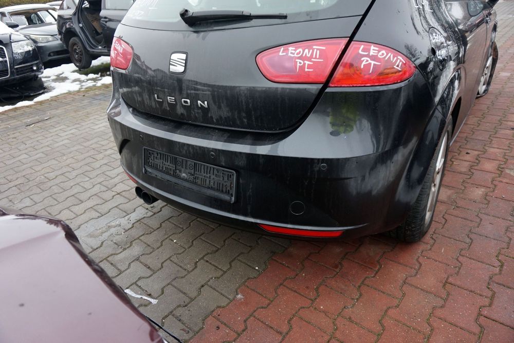 ZDERZAK TYLNY LEON II 1P1 LIFT 5D HB LC9Z  CZARNY SEAT 2009-2012
