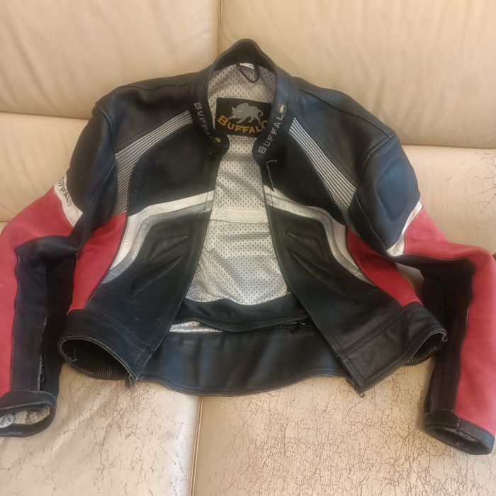 Мотокуртка Buffalo б/у кожа.