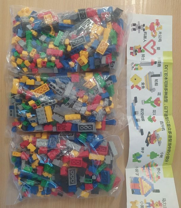 3 opakowania klocków plastikowe jak lego