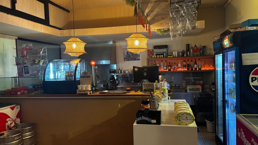 Café em Leça da Palmeira para trespasse