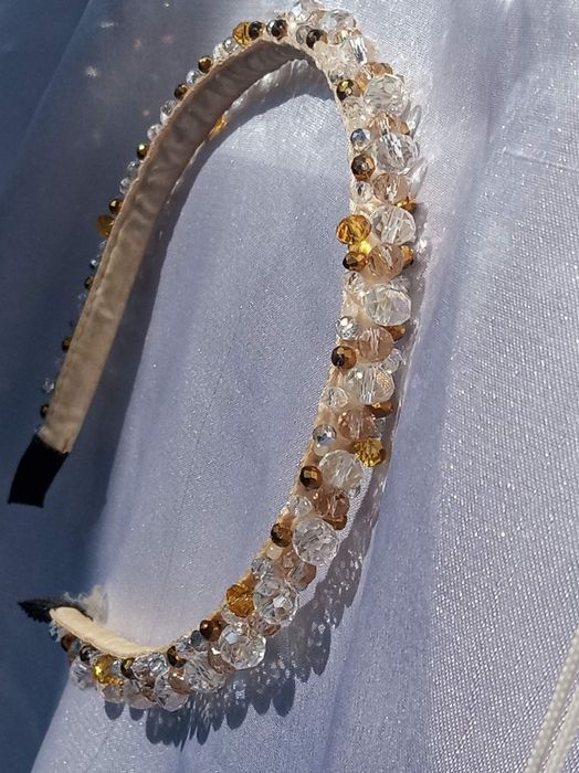 Заколки, прикраси для волосся