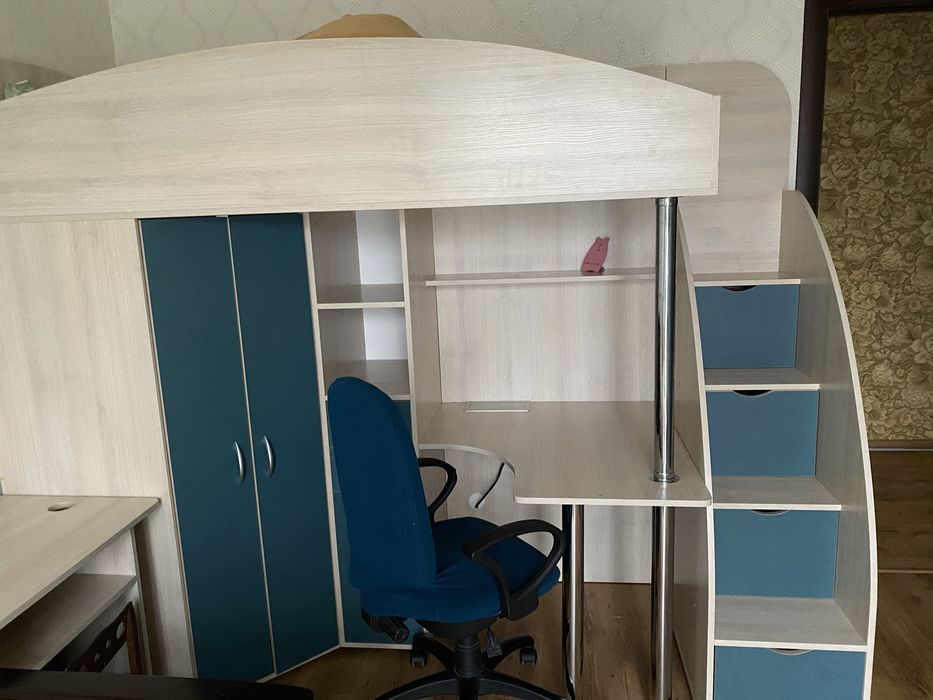 Ліжко-горище. Дитячі меблі. Матрас та офісний стілець у подарунок