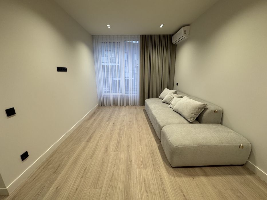 Оренда 2-кім. квартири 75 м.кв., в. Малоголосківська