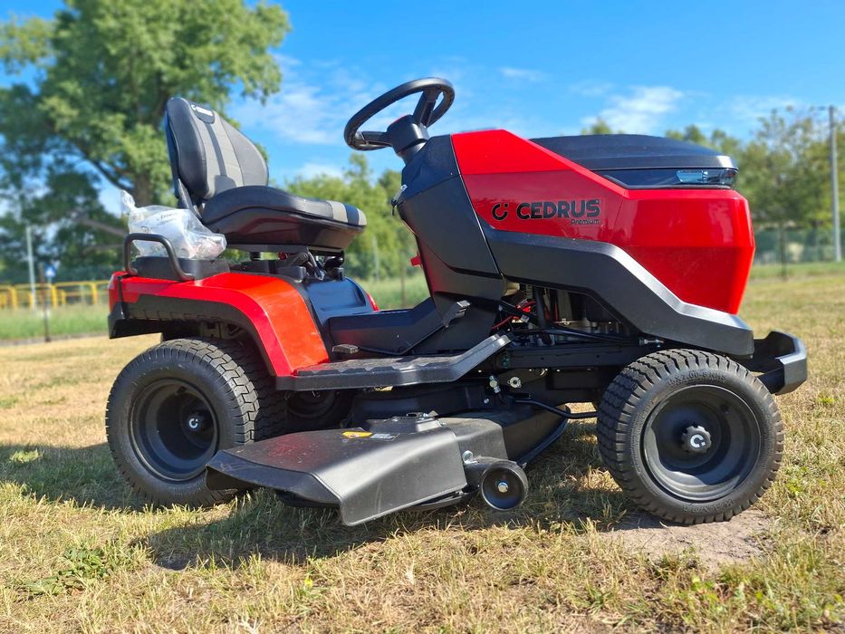 Traktorek Cedrus Premium C-TRAC-108HS wyrzut boczny 2- cylindry nowość 2026 !