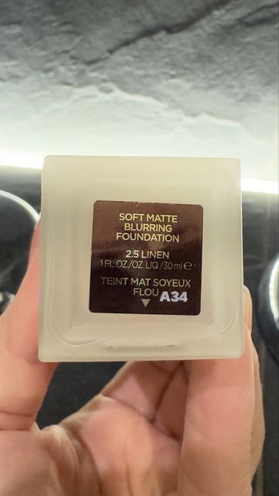 Тональна основа Tom Ford architecture soft matte