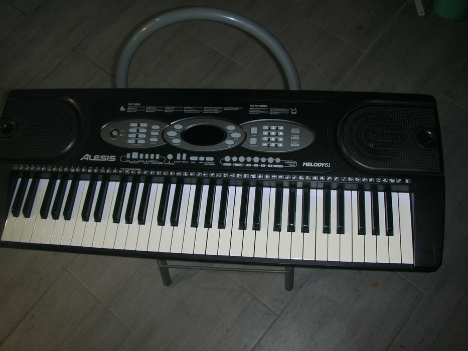 Keyboard Alesis 61 uzywany sprawny