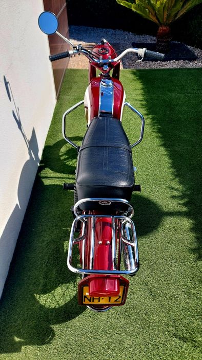 Motorizada Casal 301M restaurada