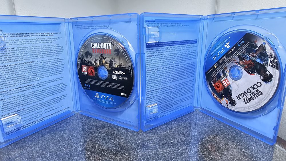 Pack 2X jogos Call of Duty Black Ops Cold War Vanguard PS4