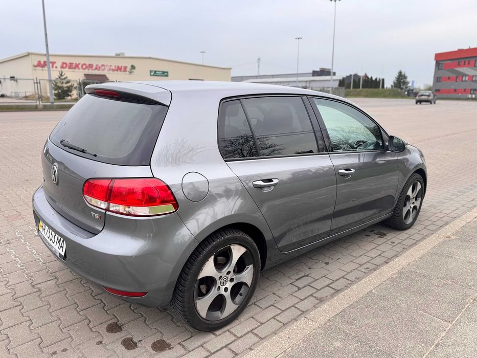 Volkswagen Golf 2011 - $8900