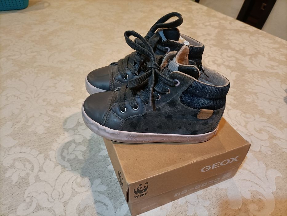 Vendo botas criança da GEOX