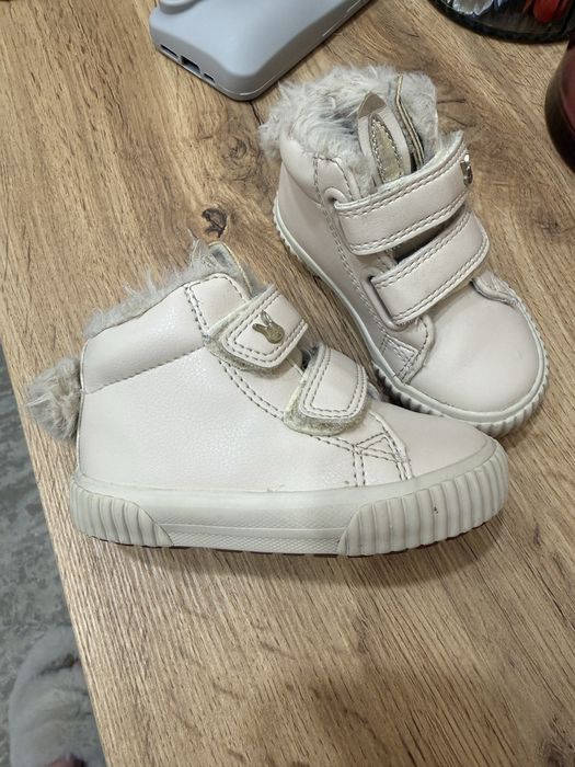 Ідеальні кеди на весну Next