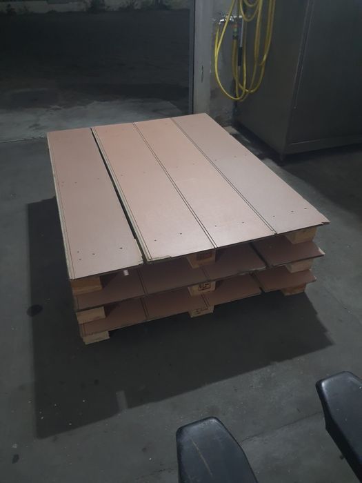 Paletes com Estrado Deslizante