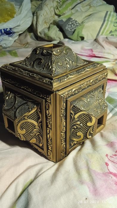Шкатулка для украшений