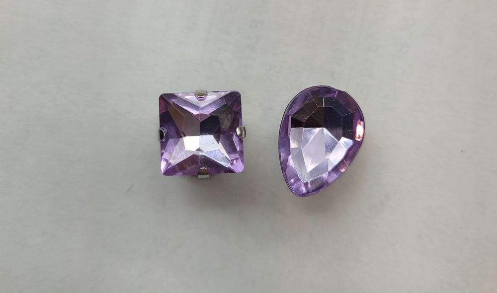 Przypinki do crocs Fioletowe kryształy