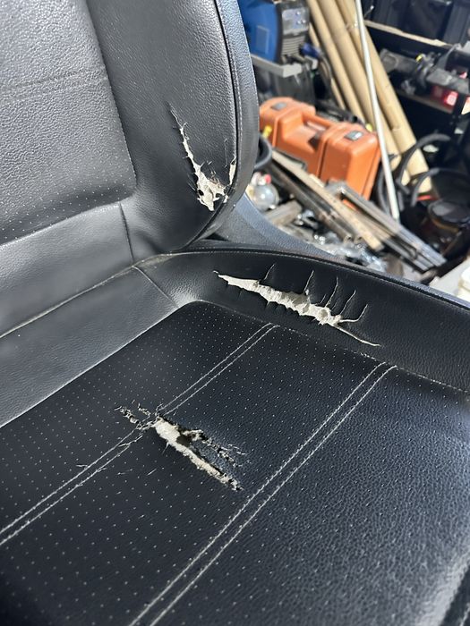 Сидіння водійське passat b7