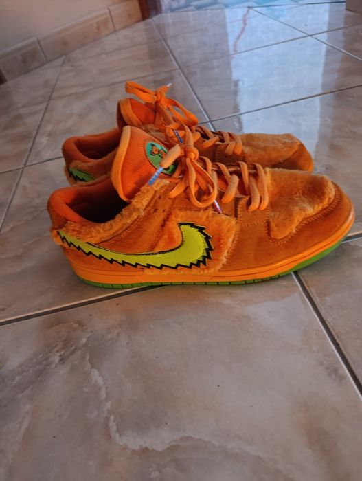 Tênis com pouco uso.