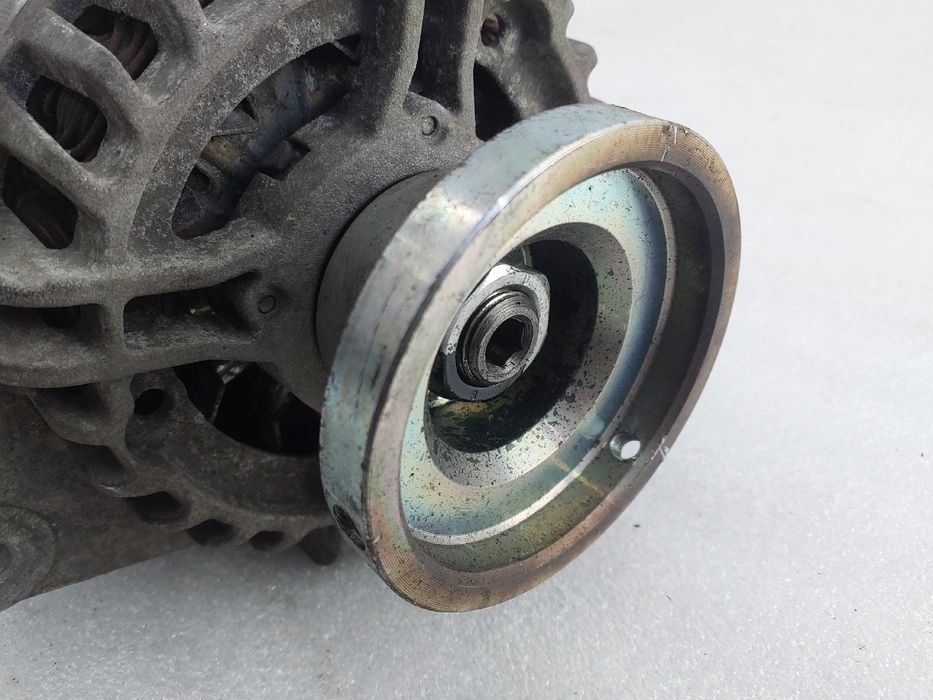 Alternador FORD Focus II (DA_)