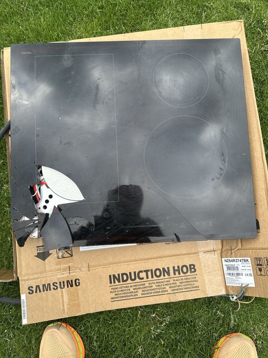 Plyta indykcyjna samsung nz64k5747bk