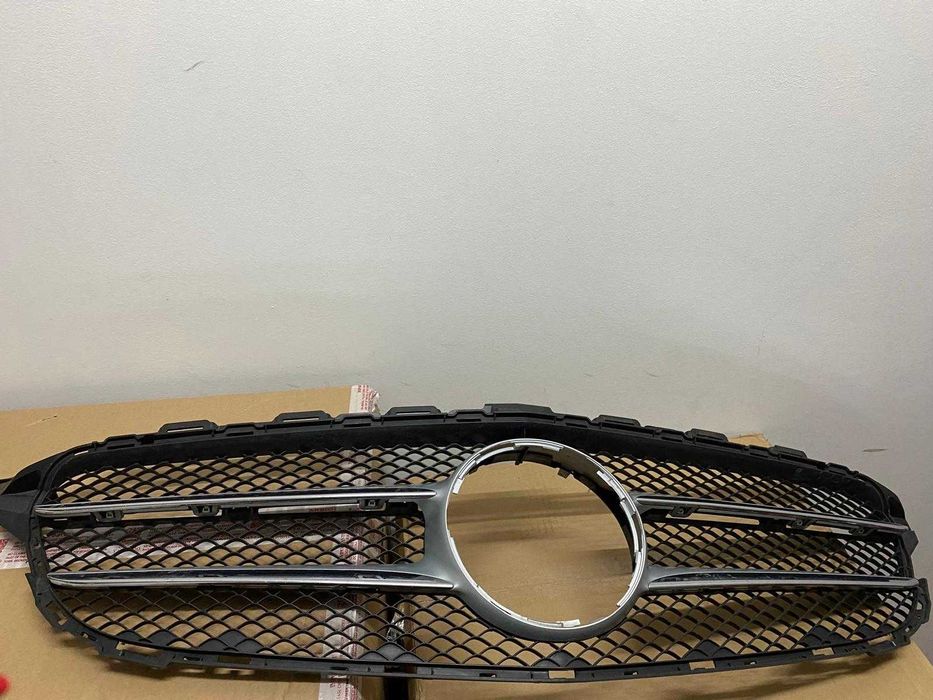 Grelha frontal Mercedes  w205