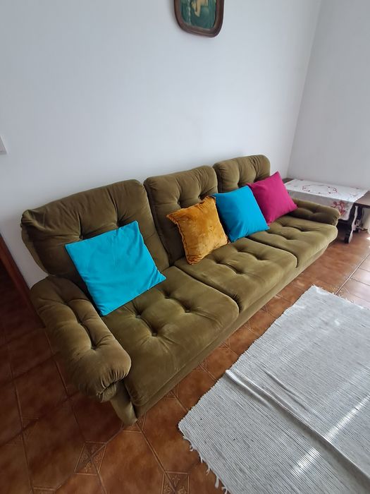 Sofá três lugares