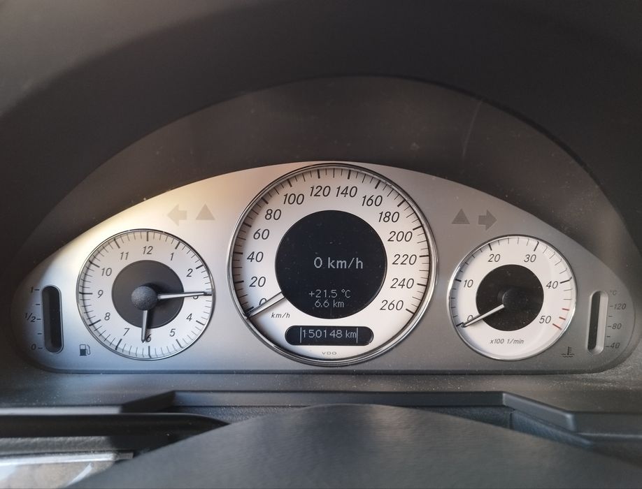 Mercedes Benz E220 CDI Junho 2007