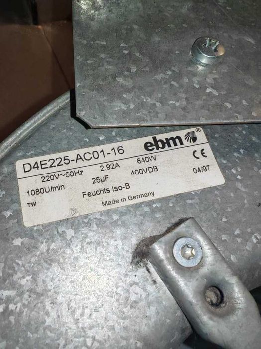 Wentylator promieniowy / Dmuchawa EBM D4E225-AC01-16