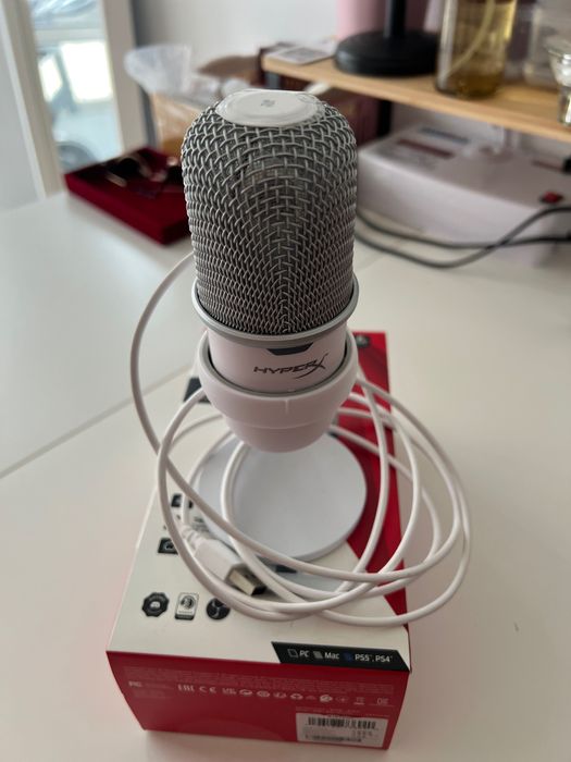 Microfone Podcast Hyperx Branco NOVO