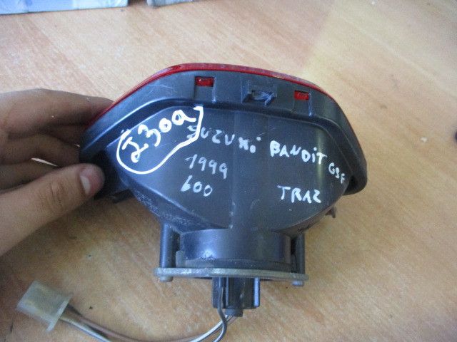 Luz stop adicional / 3º stop SUZUKI GSF BANDIT