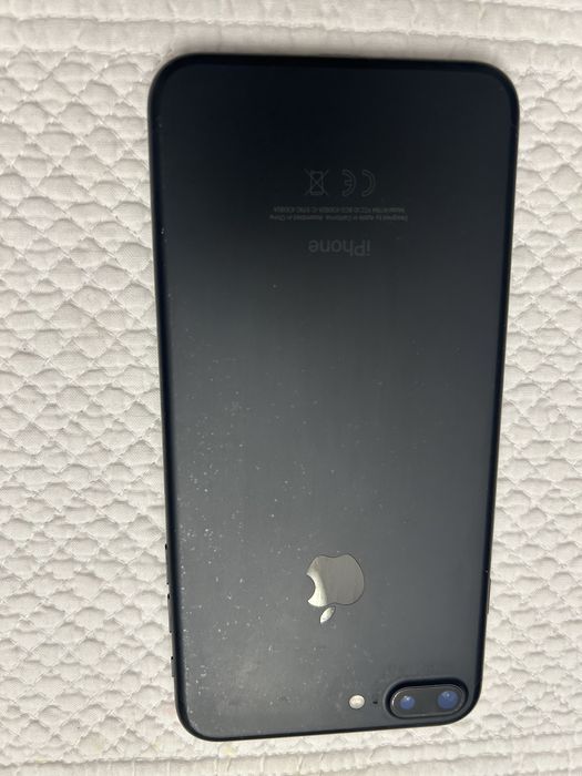iPhone 7 plus 32 GB czarny  etui