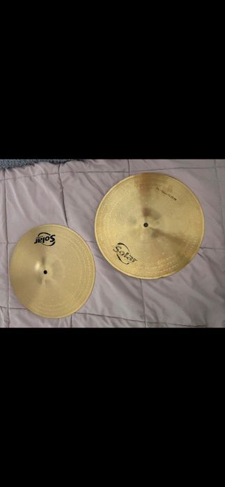 Pratos de bateria