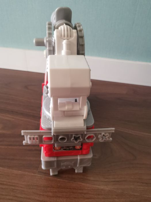 Play-Doh Plasticina Wheels Camião de Bombeiros