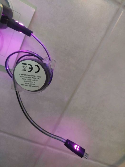 Kabel Micro USB Świecący Rozciągany
