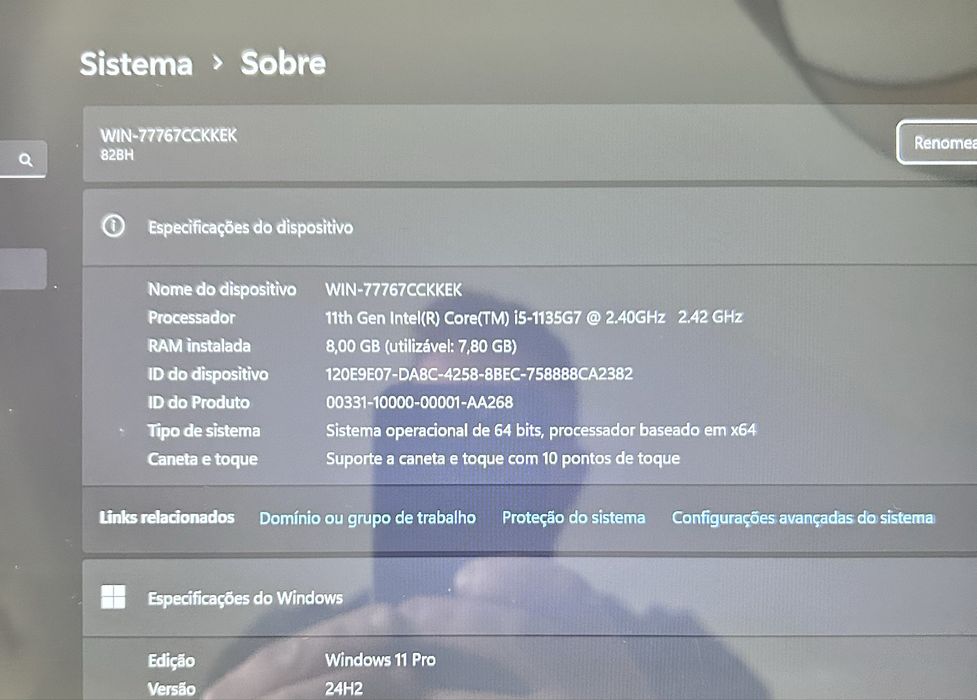 Lenovo Yoga 7 2-in-1, portátil premium com ecrã tátil