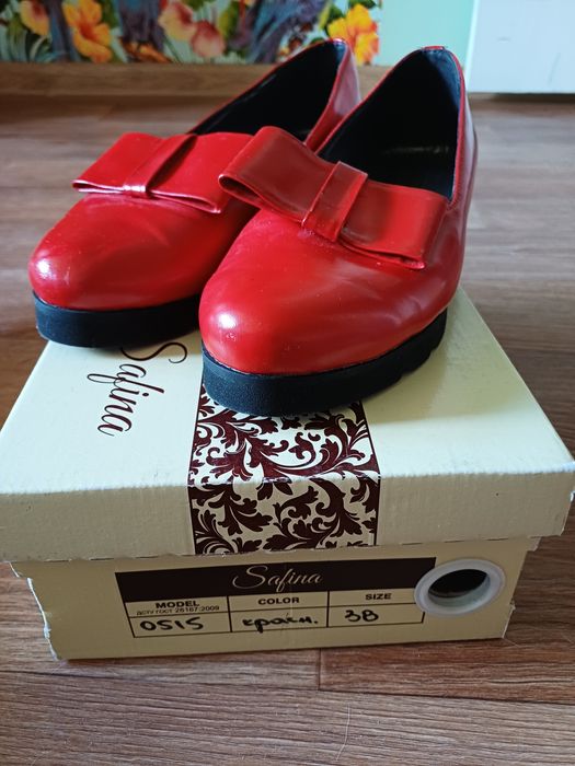 Продам туфлі шкіряні 38 р.