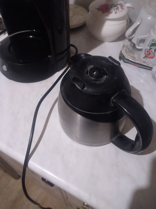 Продам кофеварку