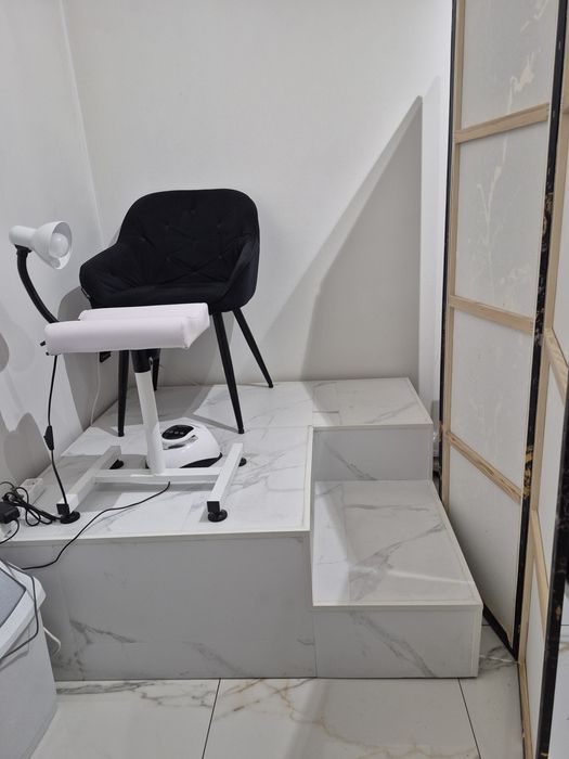 Podnóżek kosmetyczny