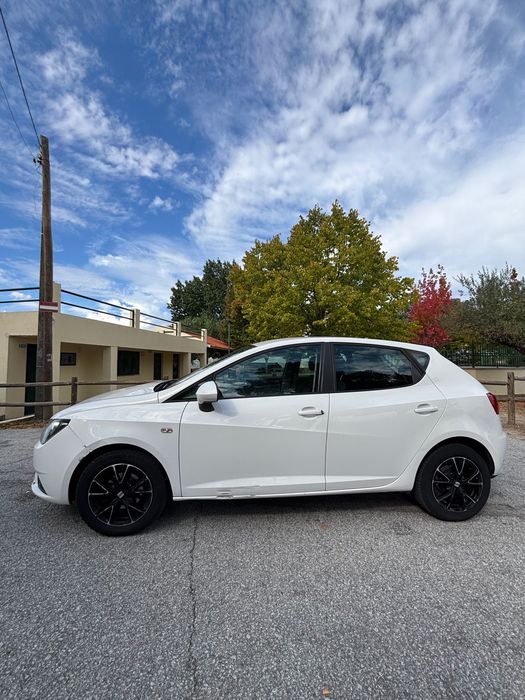 Seat Ibiza 1.2 tdi 2015 — photo 2