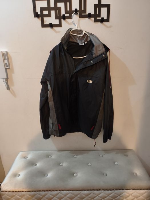 Kurtka przeciwdeszczowa męska z kapturem