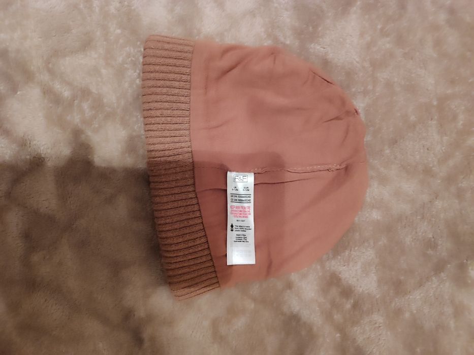 Шапкочка зимова  в гарному стані