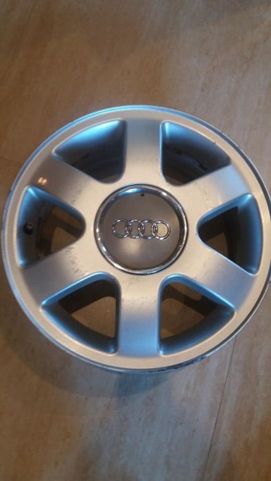 4 x oryginalne aluminiowe felgi Audi