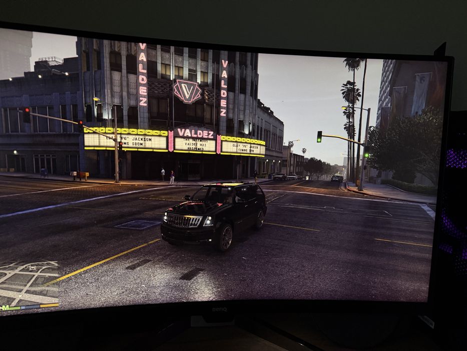 Вигнутий 2К монітор BenQ EX3203R 31.5" 144Hz