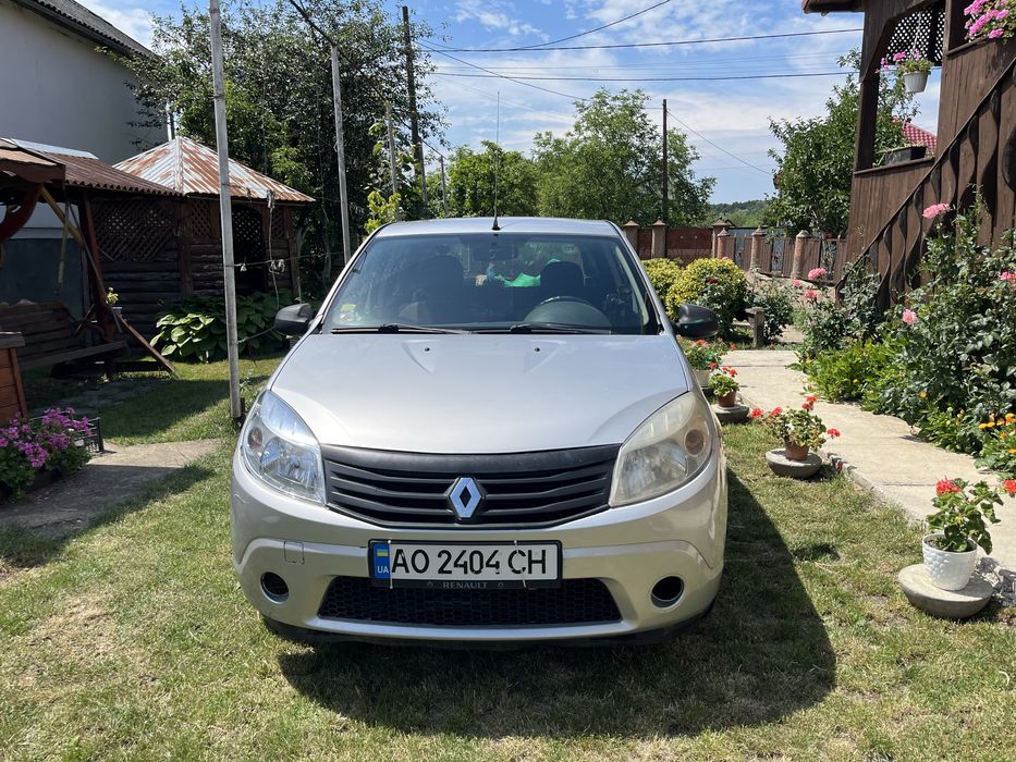 Renault Sandero 2010