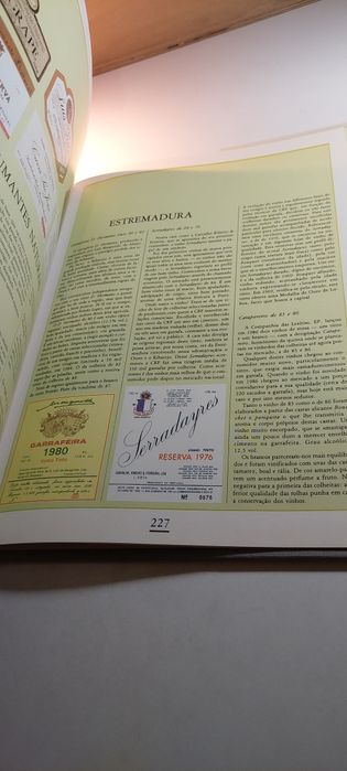 O Livro dos Vinhos - José A. Salvador, Luís Ramos