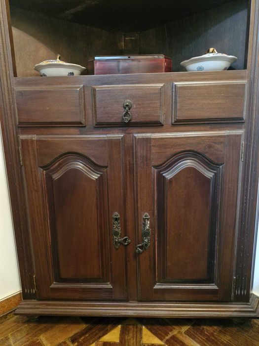 Armário Alto de Canto