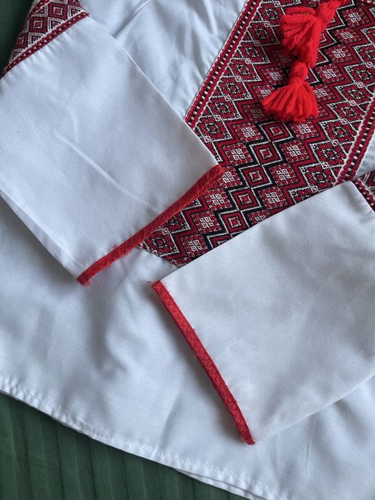 Вишиванка, національний костюм