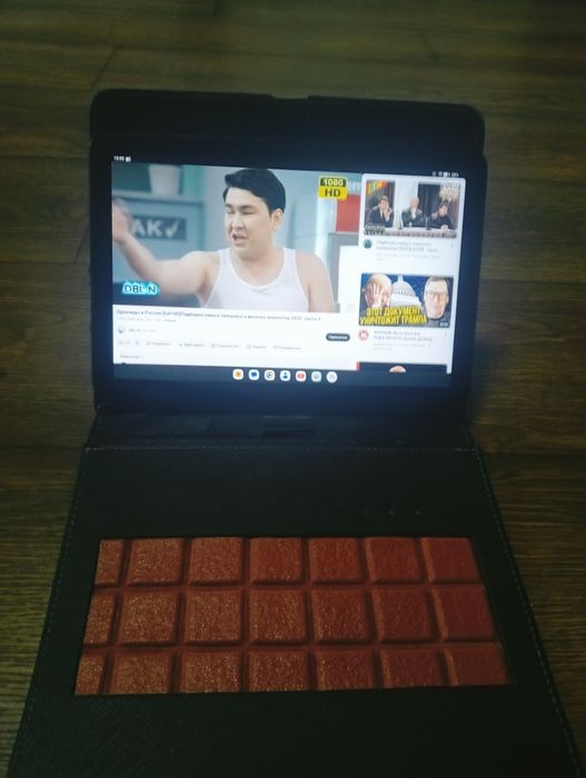 Продам планшет 10" Vortex.