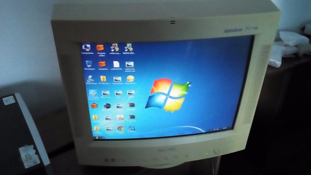 Sampo computer monitor64551967325955122