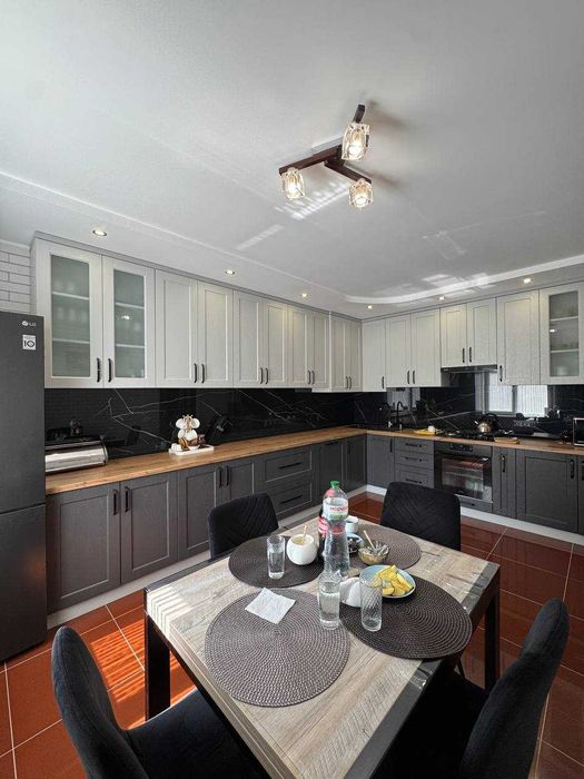 Затишний 2 поверховий будинок з ремонтом с. Нижнів, Тлумацький район