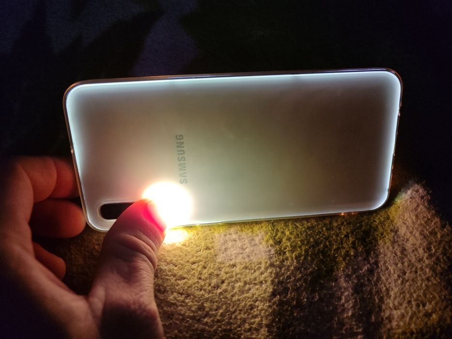 Продам обменяю Самсунг а 50