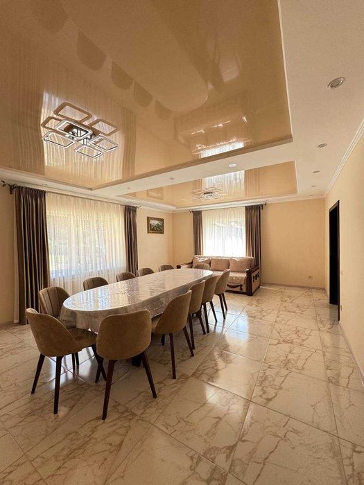 Затишний 2 поверховий будинок з ремонтом с. Нижнів, Тлумацький район